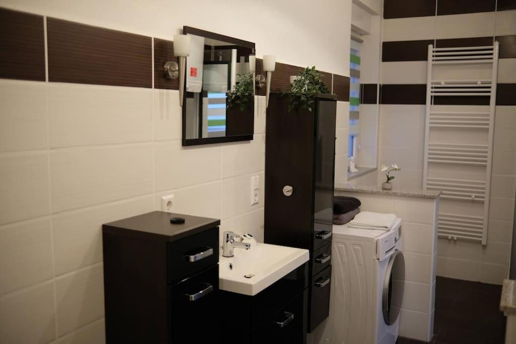 Bello Apartamento Graben-Neudorf Extérieur photo